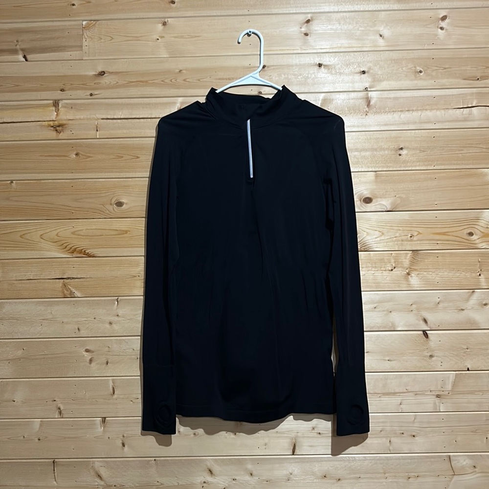 Woman’s ZYIA Active Long Sleeved Quarter Zip SZ:L